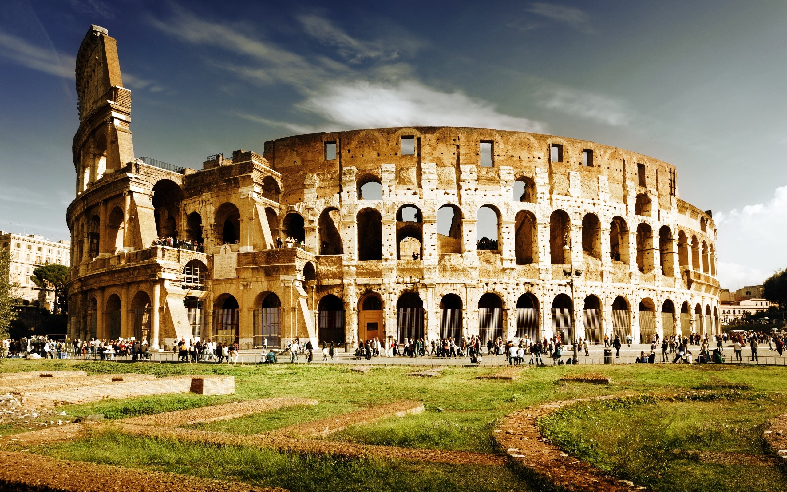 The Colosseum and Roman Ruins 